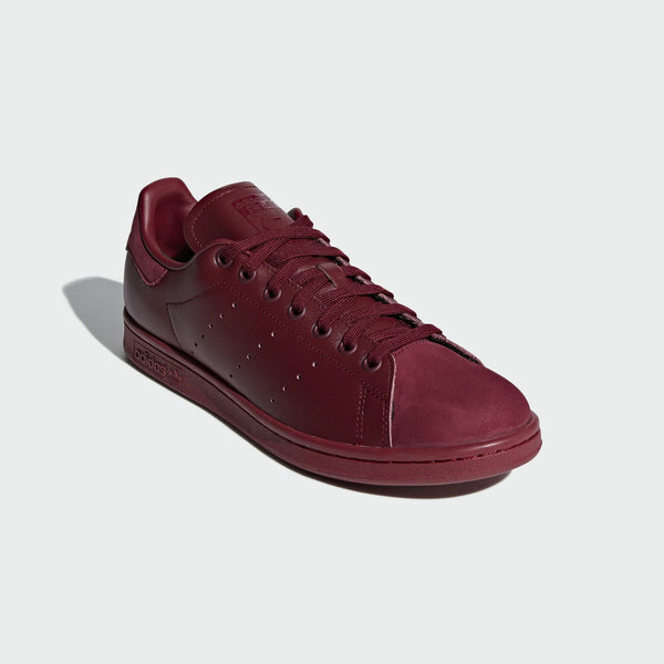 [B37920] Stan Smith