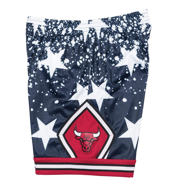 [BA39VQ-CBU-B-M3E] Mens Mitchell & Ness NBA 4th Of July Short 1997 Bulls