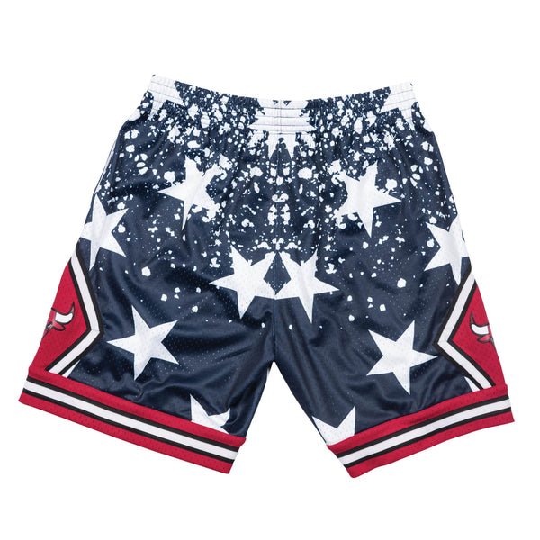 [BA39VQ-CBU-B-M3E] Mens Mitchell & Ness NBA 4th Of July Short 1997 Bulls