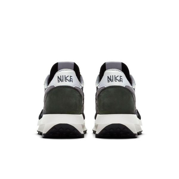[BV0073-001] Mens Nike LD Waffle 'sacai Black'