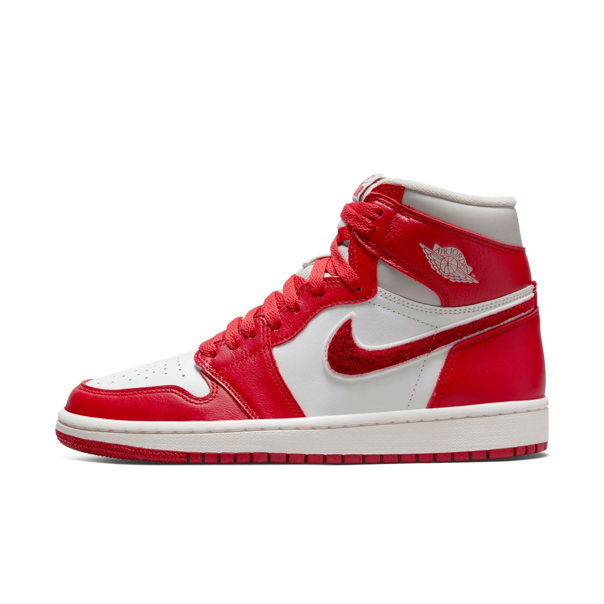 [DJ4891-061] Womens Air Jordan RETRO 1 HIGH OG 'VARSITY RED' (W)