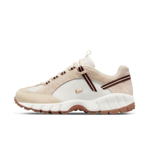 [DR0420-001] Womens Nike Air Humara LX 'Jacquemus Light Bone Gold'