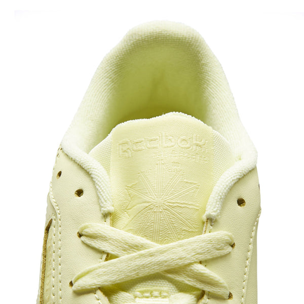 [EF3287] Womens Reebok Club C 85