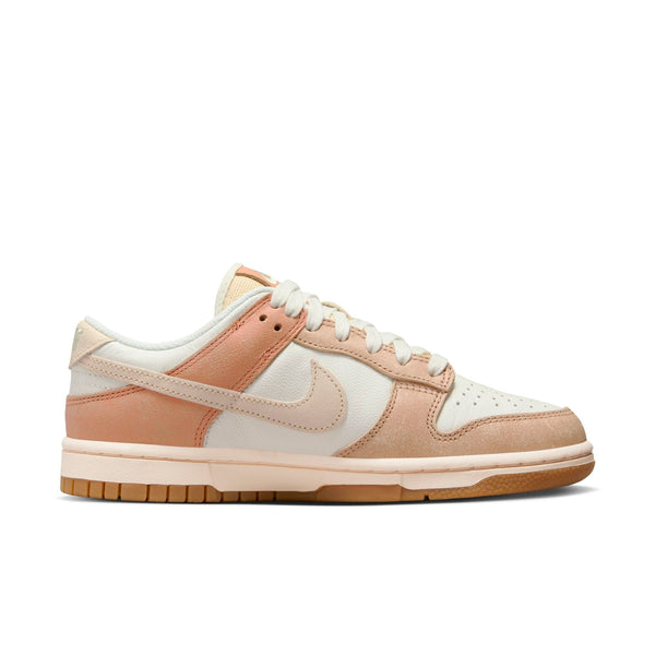 [FN7645-133] Womens Nike DUNK LOW SE 'AUSTRALIA'