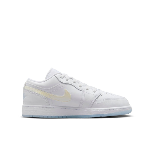 [FQ9112-100] Grade School Air Jordan Retro 1 Low SE 'Glitter Swooshes' (GS)