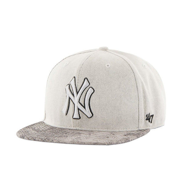 Mens 47 Brand NY Yankees Captain Strapback - Natural Grey