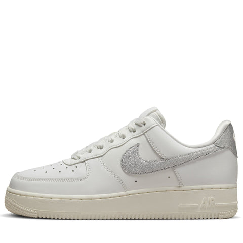 [DQ7569-100] Womens Nike AIR FORCE 1 '07 'SUMMIT WHITE SAIL WHITE METALLIC SILVER'