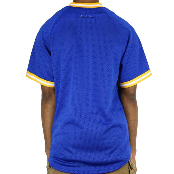 [418TA3104AGSWIH] Mens Mitchell & Ness NBA Golden State Warriors Seasoned Pro Mesh Button Up
