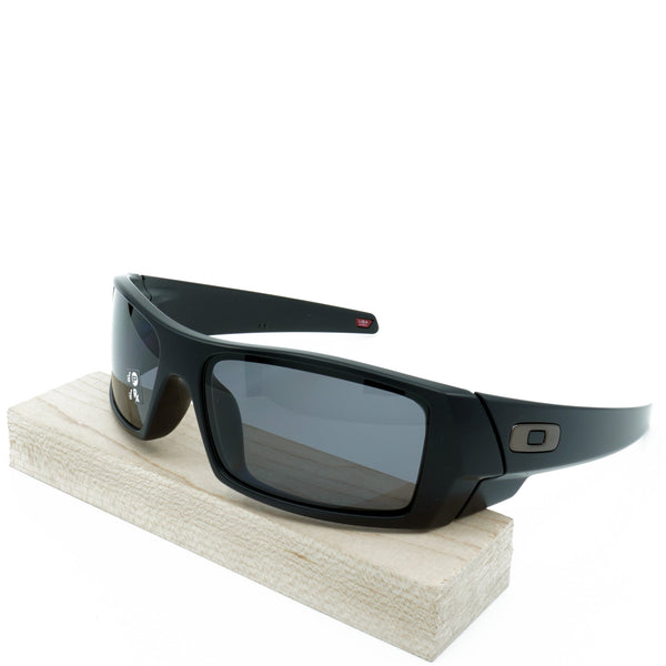 [11-122] Mens Oakley Gascan Polarized Sunglasses