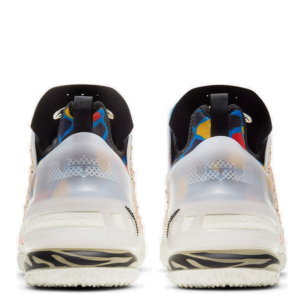 [CW3156-900] Mens Nike Lebron XVIII