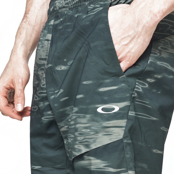 [FOA400171-78Y] Mens Oakley Enhance Mobility Shorts