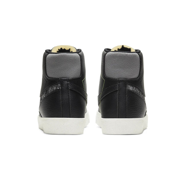 [CW6726-001] Mens Nike Blazer Mid '77