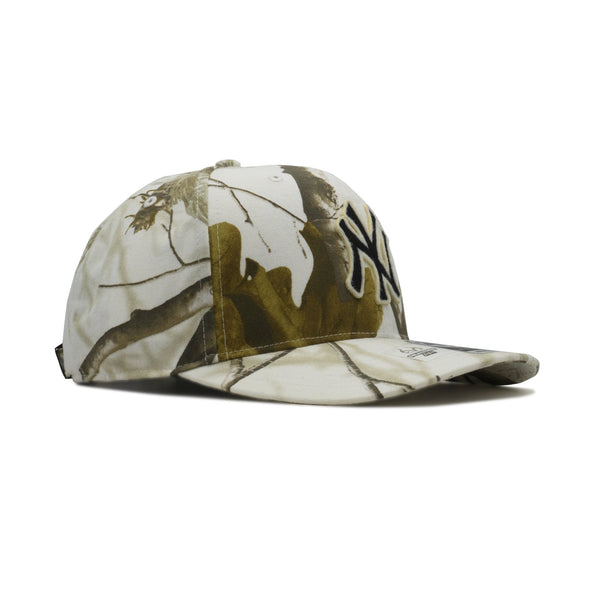 Mens 47 Brand NY Yankees Tree Line MVP DP Strapback - White Realtree AP