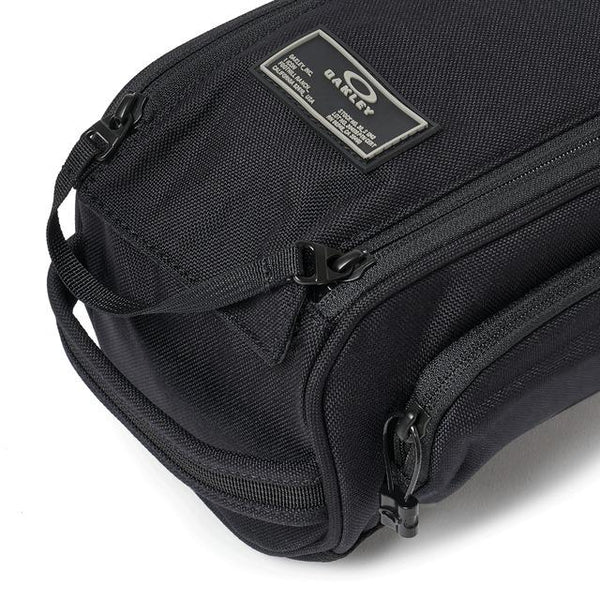 [921438-02E] Mens Oakley Icon Beauty Bag