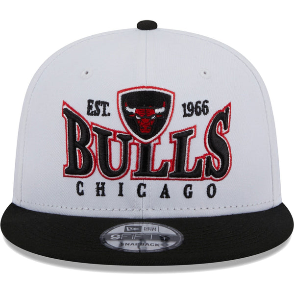 [60310259] MENS NEW ERA NBA CHICAGO BULLS 950 CREST STACK SNAPBACK - WHITE/BLACK