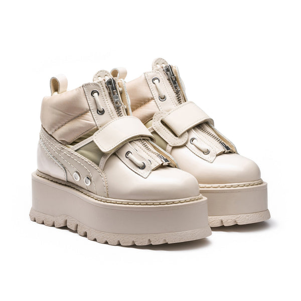 [365776-02] Womens Sneaker Boot Strap