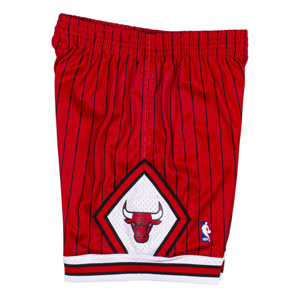 Mens Mitchell & Ness NBA Reload Swingman Short Bulls 1995