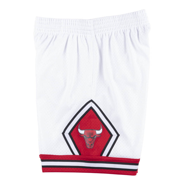 Mens Mitchell & Ness NBA Swingman Shorts 1997-98 Chicago Bulls